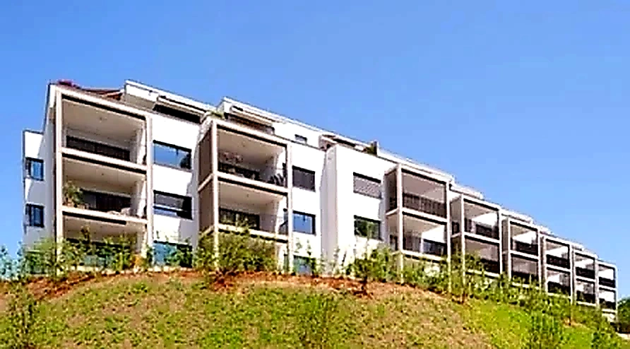 Moderne 3.5-Zimmer-Wohnung mit Aussicht, Erlenbach: Foto 1